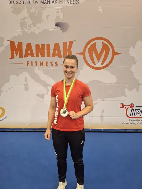 Ines Kahrer mit der Silbermedaille in Litauen. | Foto: Kahrer/ASVÖ Vöcklabruck