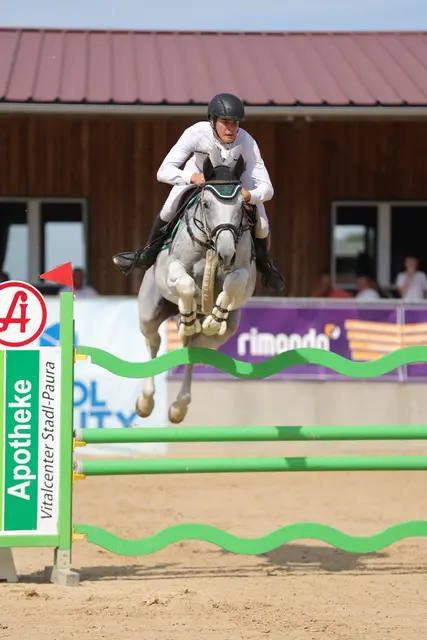 Grand Prix-Sieger Pepe Schlegel (GER) mit Lorena im entscheidenden Stechen. | Foto: Horsepic.at by Brunnmayr