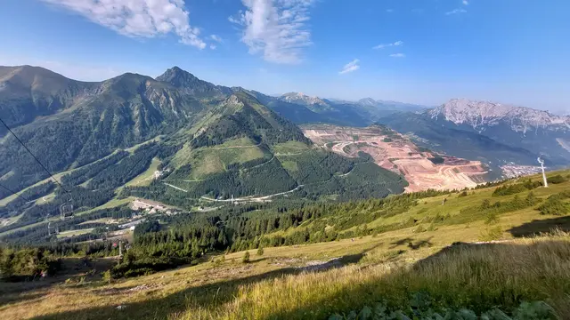 Der erste Blick von der Bergstation aus - Eisenerzer Reichenstein, Erzberg, Kaiserschild