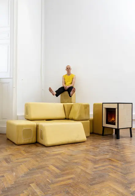 Felix Eselböck entwickelte einen Kachelofen mit einem innovativen Heizsystem. Die Idee dazu kam ihm beim Spielen mit Bauklötzen.  | Foto: Lukas Hof