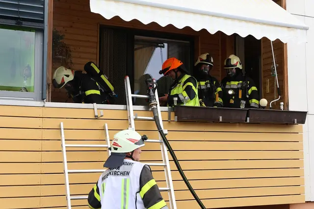 Das Feuer am Balkon war rasch gelöscht.