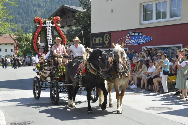 Vom 6. bis zum 9. August hat das Wildschönauer Talfests in Niederau stattgefunden. Der Höhepunkt war ein großer Festumzug.  | Foto: Brigitte Eberharter