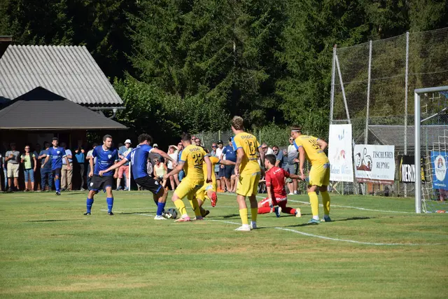 Doppeltorschütze Kristof Wastian, Nr.: 11, beim 4:0 für die SG Gitschtal | Foto: Privat