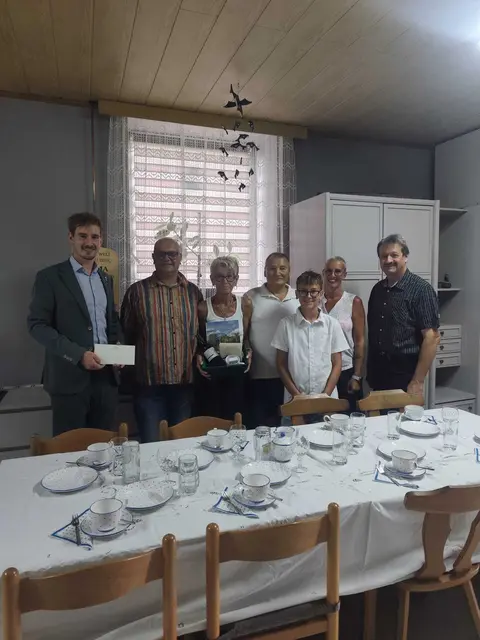 Bei Kaffee und Kuchen wurde das Jubiläum gefeiert.  | Foto: Gemeinde Marchegg