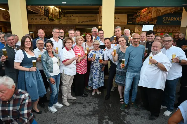 Unglaublich viele Ehrengäste aus Poltik und Gesellschaft erwiesen der FF Baden-Leesdorf die Ehre. | Foto: 2026psb/sap
