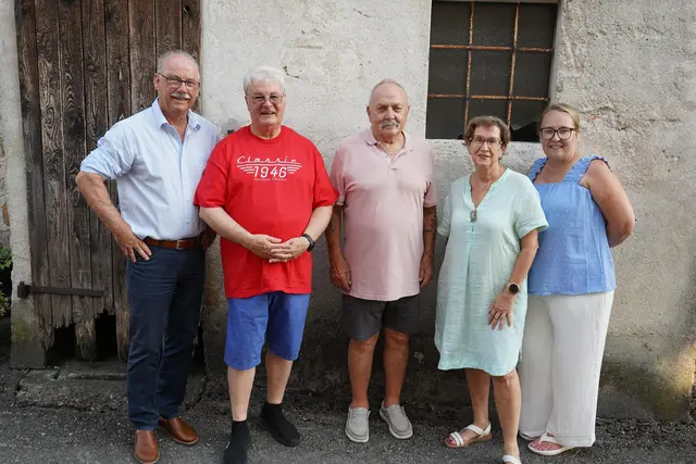 Zwei Freunde, zwei 80er und 74 gemeinsame Jahre: Walter Bachl und Günter Rammerstorfer feierten ihr besonderes Doppeljubiläum mit Familie und Freunden in der Sepplhub.