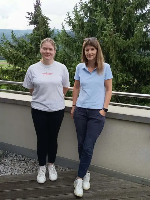 NKV-Prüfung Selina Muglach, mit Chefärztin Dr. Kim Spiss. | Foto: Rotes Kreuz Telfs / Sparber
