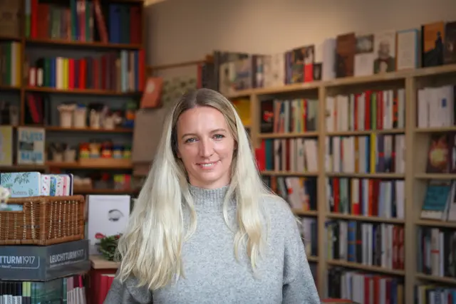 Helena Prinz lädt in die Dependance in der Lainzer Straße 123a/G5 ein. | Foto: Grätzlbuchhandlung/Nini Tschavoll