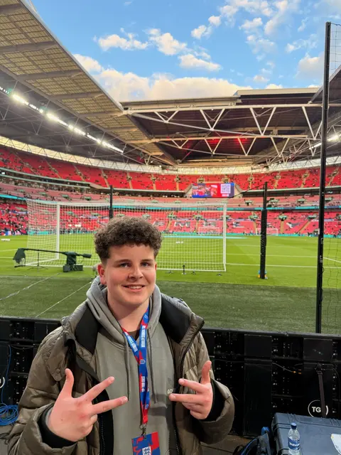 Der junge YouTuber will positive Botschaften verbreiten. | Foto: Kronawittleithner