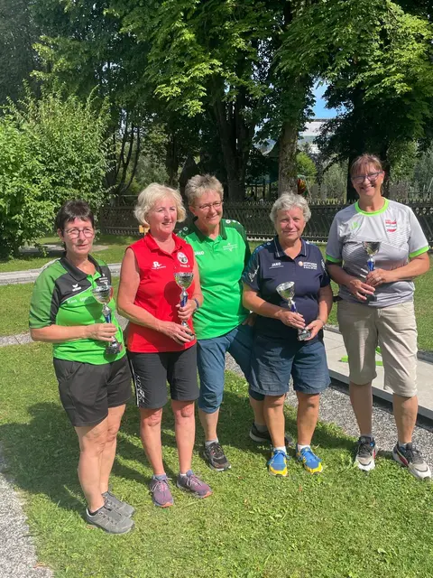 Siegerehrung "Weibliche Senioren 2" | Foto: ASKÖ Minigolf Sport Club Braunau