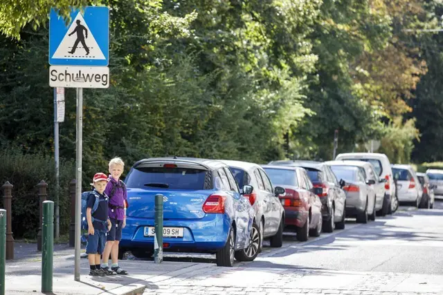 Damit die Kinder sicher ankommen, können die Schulwege vorher gemeinsam mit einer Vertrauensperson erkundet werden, so ARBÖ und VCÖ. (Archiv)
 | Foto: Alexandra Goll