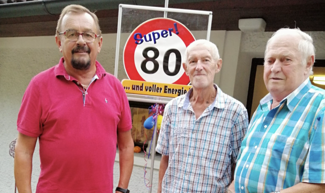 Obmann-Stellvertreter Manfred Lamplmair, Josef Rammel und Sprengelbetreuer Franz Holzmüller (v.l.). | Foto: Kameradschaftsbund