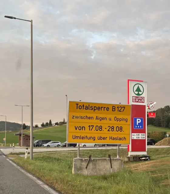 Die B127 Rohrbacher Straße ist ab Montag zwischen Aigen-Schlägl und Oepping gesperrt. Die Umleitung geht über Haslach.  | Foto: Karin Bayr