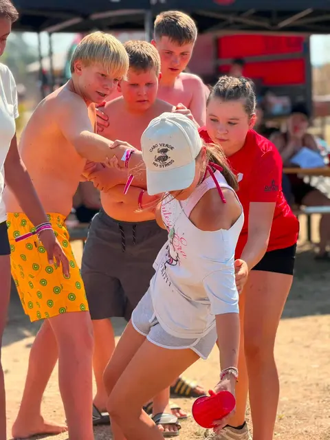 Bei den hochsommerlichen Temperaturen stand die Abkühlung im Wasser bei den Jugendlichen besonders hoch im Kurs. | Foto: FF Kapfenberg
