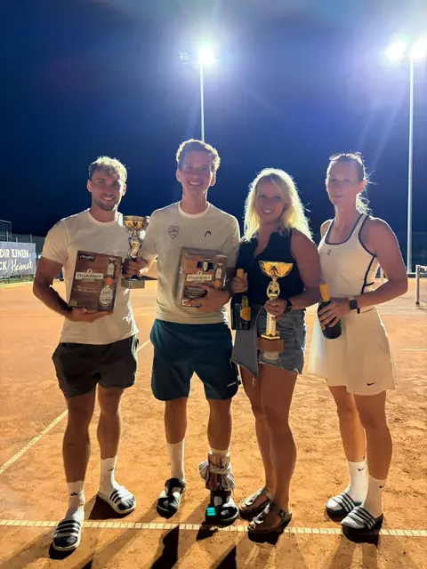 Die Doppel-Vereinsmeister 2026 des UTC Rohrbach-Berg: Tina Märker und Julia Burghuber bei den Damen sowie Matthias Guber und Moritz Schnölzer bei den Herren. | Foto: UTC Rohrbach-Berg