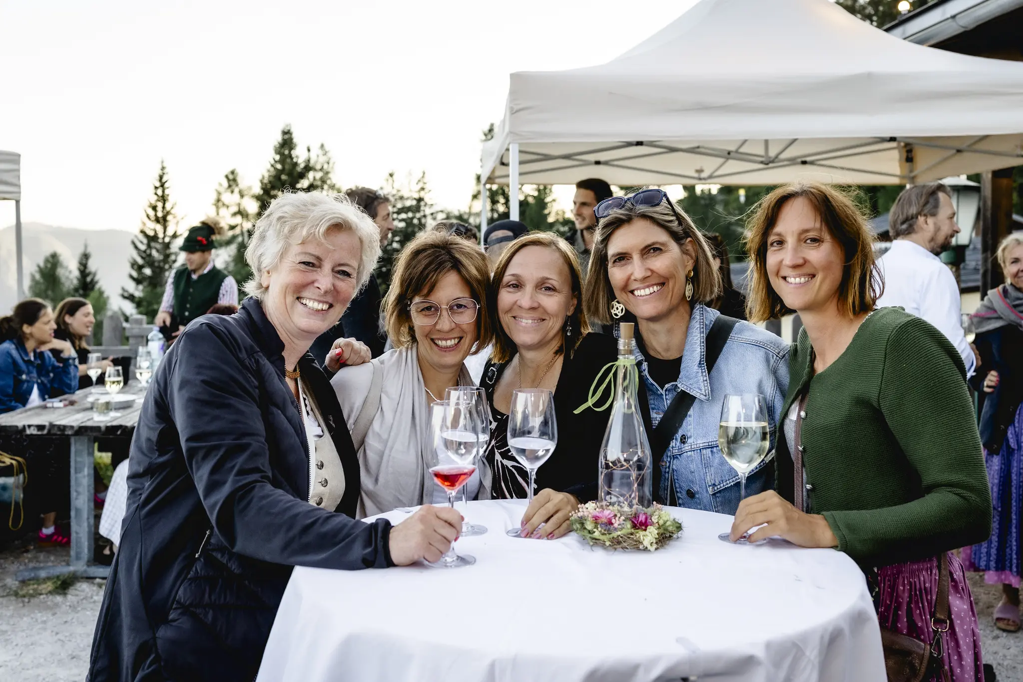 Weinabend hoch über Bad Ischl: 450 Gäste bei „Wein & Berg