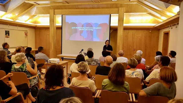 Rund 80 Besucherinnen und Besucher lauschten den Ausführungen von Martina Lemmerer zum Thema Gendermedizin. | Foto: Marktgemeinde Irdning-Donnersbachtal