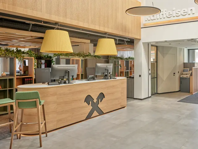 Nach umfassender Sanierung präsentiert sich die Raiffeisenbank in Andorf im völlig neuen, modernen Ambiente.