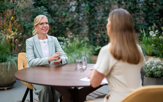 Den Beginn der ORF-Sommergespräche machte Grünen-Parteichefin Leonore Gewessler.  | Foto: APA-Images / APA / GEORG HOCHMUTH