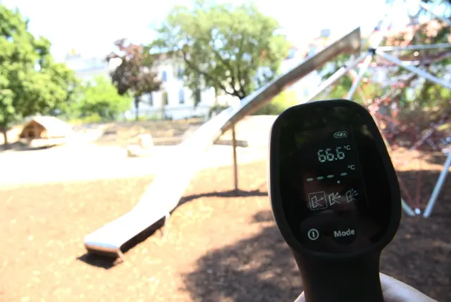 66,6 Grad hatte laut Greenpeace diese Kinderrutsche im Wiener Stadtpark. | Foto: FPÖ Hietzing