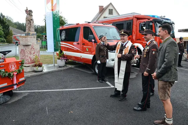 Ein Freudentag für die FF Heiligenkreuz am Waasen: Beim Feuerwehrfest wurden gleich drei Segnungen statt. | Foto: BM Herbert Krenn, OLM Andreas Fruhmann