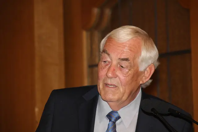 Bürgermeister a. D. und Ehrenbürger Helmut Kopp ist am Dienstag, dem 11. August, im Alter von 87 Jahren verstorben. | Foto: MeinBezirk-Archiv / Fleischer