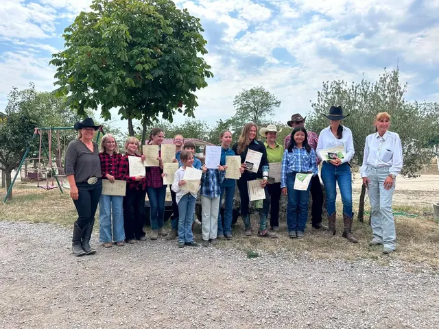 Auf der Golden View Ranch in Mörbisch am See haben alle angetretenen Reiterinnen und Reiter ihre Prüfungen erfolgreich bestanden.  | Foto: Beate Halwax