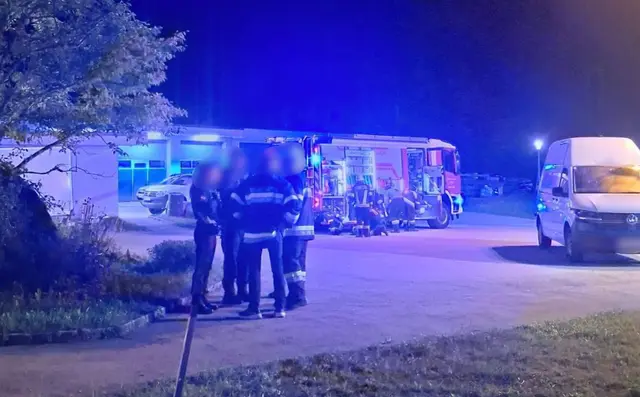 Der Wechselrichter soll aufgrund eines technischen Defekts in Brand geraten sein. | Foto: Freiwillige Feuerwehr Flattach-Fragant