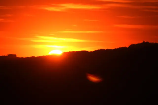 Der letzte Moment mit fast verdeckter Sonne - nun gilt es wieder viele Jahre auf solch ein Ereignis zu warten. | Foto: Eckhart Herbe