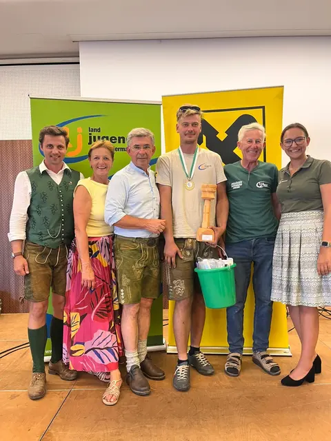 Christian Bäck bei der Siegerehrung | Foto: Landjugend