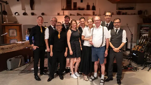 Die "Old School Basterds" spielten am vergangenen Sonntag Rock’n’Roll im ausverkauften Museumshof in Kammern. | Foto: Museumsverein Kammern