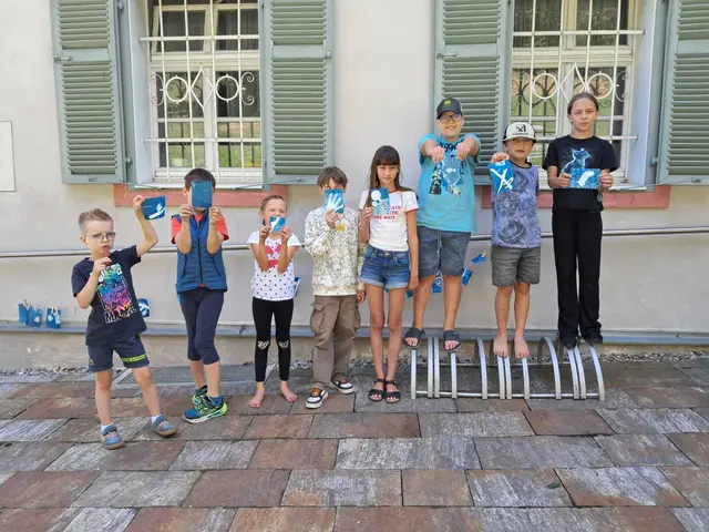 Mit dem Cyanotypie-Workshop „Sonnenbilder“ bereicherte heuer erstmals ein ganz besonderes Kreativangebot den Kinder- und Jugendsommer.