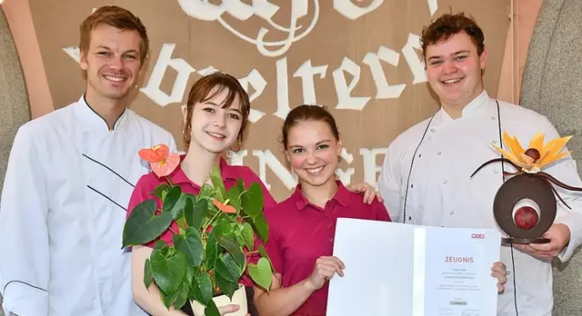 Zufriedene Gesichter (von links): Stefan Lubinger, Cynthia Kiesenhofer, Helene Stütz und Jakob Wögerbauer. | Foto: Erwin Pramhofer