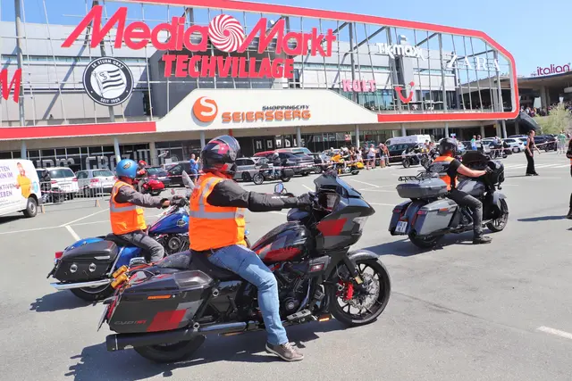 Die Harley-Davidson Charity Tour machte Halt am Parkplatz der ShoppingCity Seiersberg. | Foto: Edith Ertl