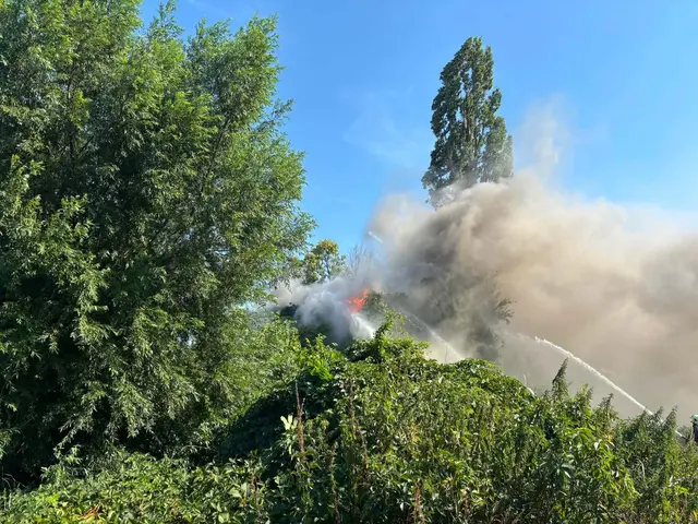 Nach rund zweieinhalb Stunden konnte "Brand aus" gegeben werden. | Foto: BFKDO Mattersburg