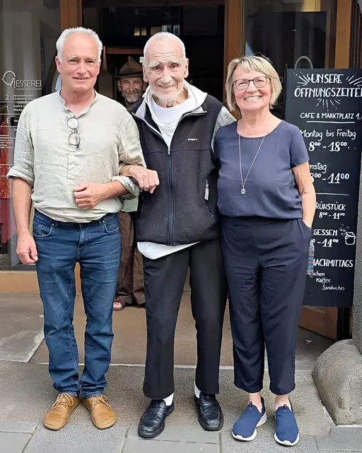 David-Steindl Rast mit Eveline Gramberger und Hans Rainer | Foto: c) privat
