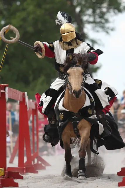Ein Ausflug zu den Ruinen des Bezirks lohnt sich. Jung und Alt können in die Zeit der Ritter zurückreisen. | Foto: panamilonas/Fotolia
