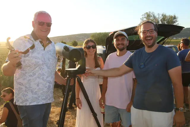Bgm. Thomas Steiner, mit Hanna, Daniel und Stefan Wallner - Burgenländischer Arbeitskreis Astronomie 