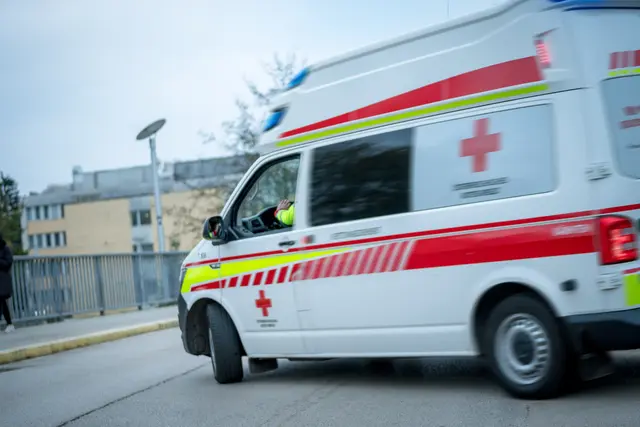 In Heuwender geraten: Schwer verletzt (Symbolbild) | Foto: Bernhard Knaus
