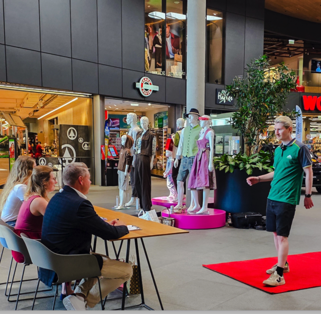 Eine dreiköpfige Casting-Jury wartet am 5. September auf Bewerberinnen und Bewerber. | Foto: Lagerhaus Graz-Land
