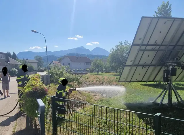 Fotos vom Löscheinsatz. | Foto: Freiwillige Feuerwehr Eberndorf
