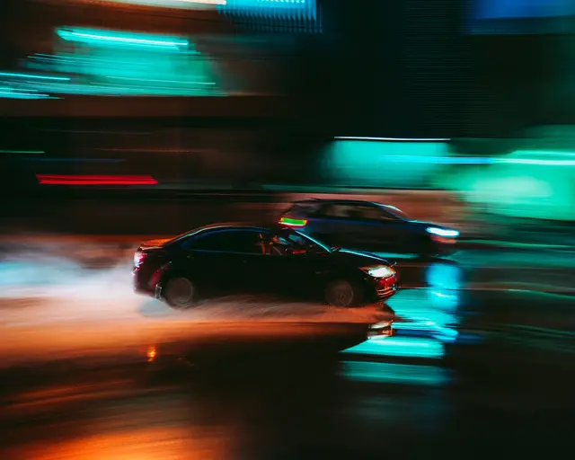 Mit 142 km/h durch die 80er-Zone: Auf der A 1 bei St. Pölten wurde ein 41-jähriger Pkw-Lenker von der Polizei gestoppt. | Foto: Pexels (Symbolbild)