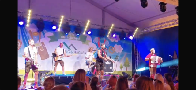 Super Stimmung mit der Band "Mountaincrew" | Foto: Susi Reither
