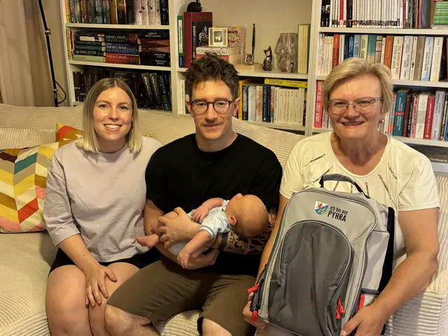 Lea Huber, Martin Gansch mit Sohn Nino und Vzbgm. Erika Zeh | Foto: Gde. Pyhra