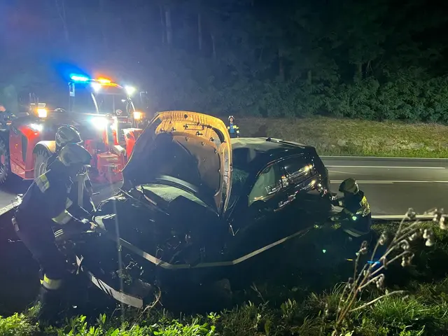 Ein 17-jähriger Pkw-Lenker wurde am Mittwoch bei einem Autounfall im Bezirk Deutschlandsberg leicht verletzt. | Foto: FF Schamberg