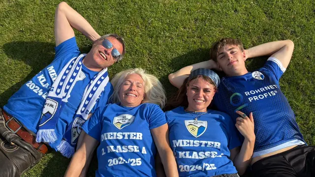Familie Holz: Rainer mit Anne, Tochter Hannah und Sohn Maximilian | Foto: Privat