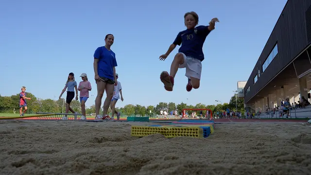 So sollen die Kinder und Jugendlichen ihre persönlichen Stärken kennenlernen, die Liebe zum Sport finden und in den Ferien Neues entdecken. (Jugend zum Sport 2024) | Foto: Schubert