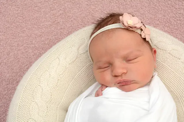 Name: Martina
Geburtsdatum: 14.06.2026
Gewicht: 4.290 g
Größe: 54 cm
Eltern: Melanie Grossegger und Robert Schlacher aus St.Marein Feistritz bei Knittelfeld | Foto: Babysmile