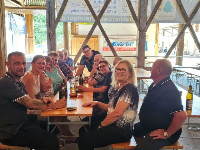 Der Seniorenring Taufkirchen an der Pram veranstaltete sein Bezirksgrillfest im Aumayr Stadl. Die Besucher verbrachten einen geselligen Nachmittag in gemütlichem Ambiente. | Foto: Seniorenring Taufkirchen