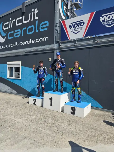  Das erste Mal auf dem Bike und schon bei beiden Rennen am Podest, 3. und 2. Platz. | Foto: Krabacher